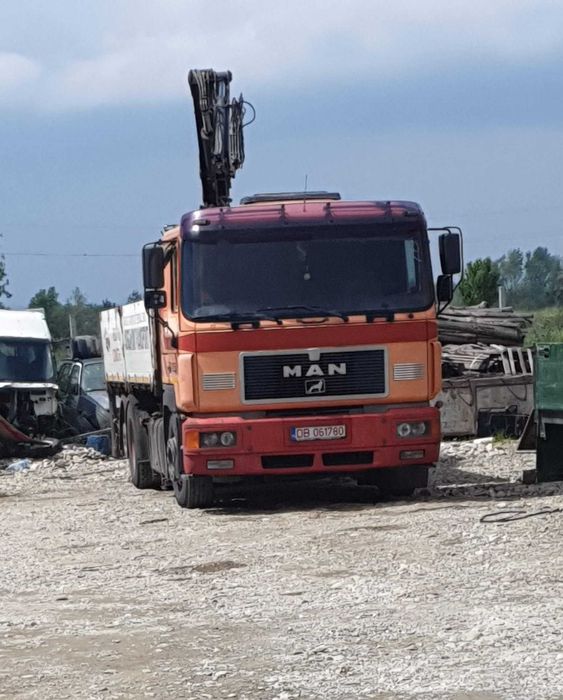 MAN 26.463 basculabil 3 părți cu macara HIAB