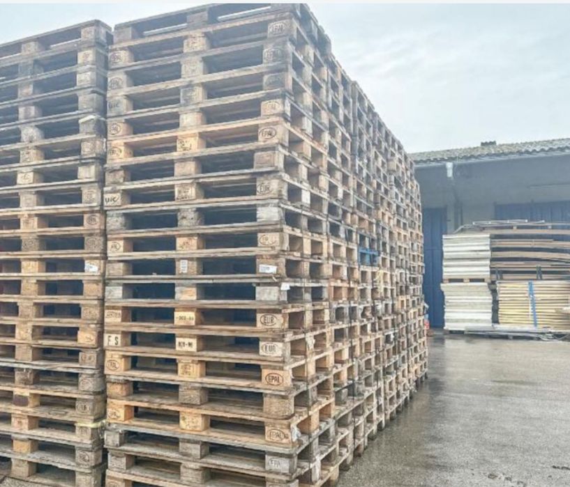 Vand paleti de lemn eur si non eur