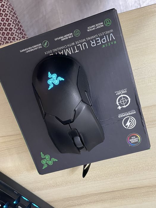 Razer Viper Ultimate, с док станцией
