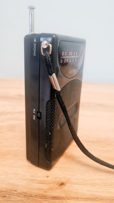 Джобно малко радио Nova