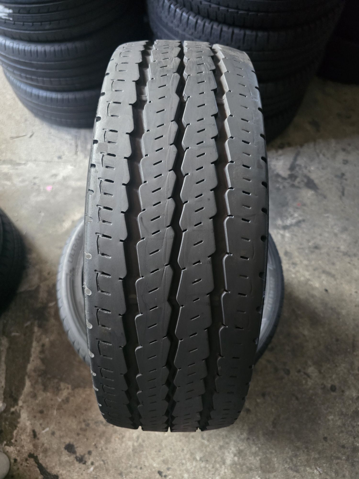Continental 215/70 R15 C 109R vară