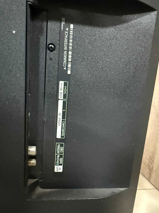 Телевизор LG LED 43UR781C0LK