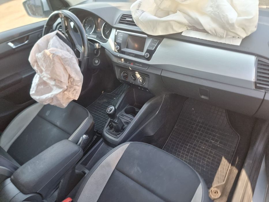 Radio cd player 6v0035867e Skoda Fabia NJ [2014 - 2018] 1.4 tdi CUSB