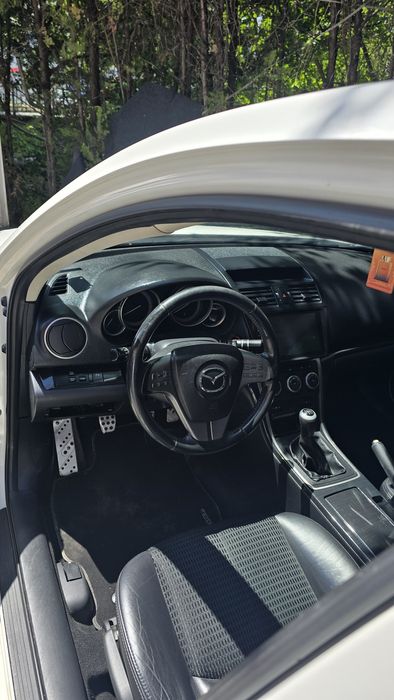 Продавам личната си кола фу екстри старт бутон ел огледала подгрев...