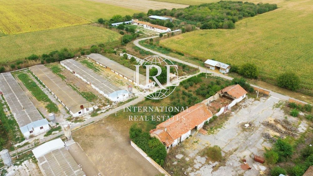 Продава се Промишлена сграда в с. Стефаново, Област Добрич - 6977 кв.м за 172 €/кв.м - Снимка #3