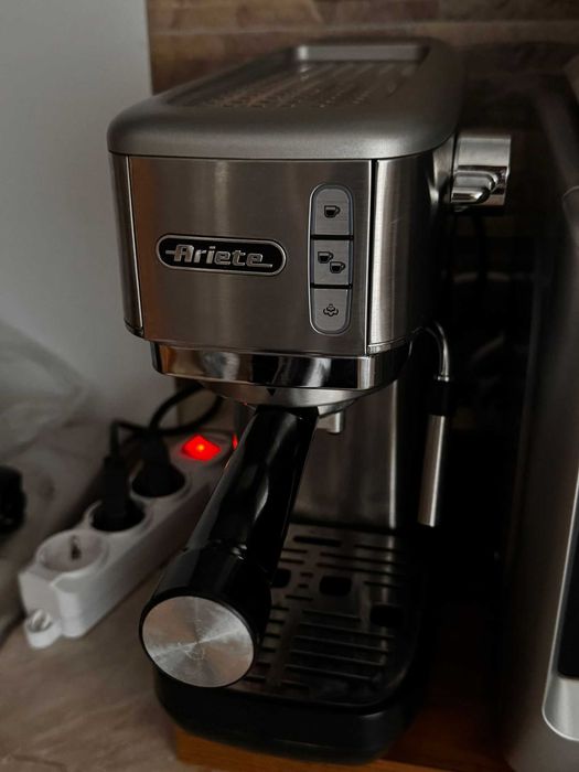 Aparat de cafea Espressor Ariete  slim 1380/10