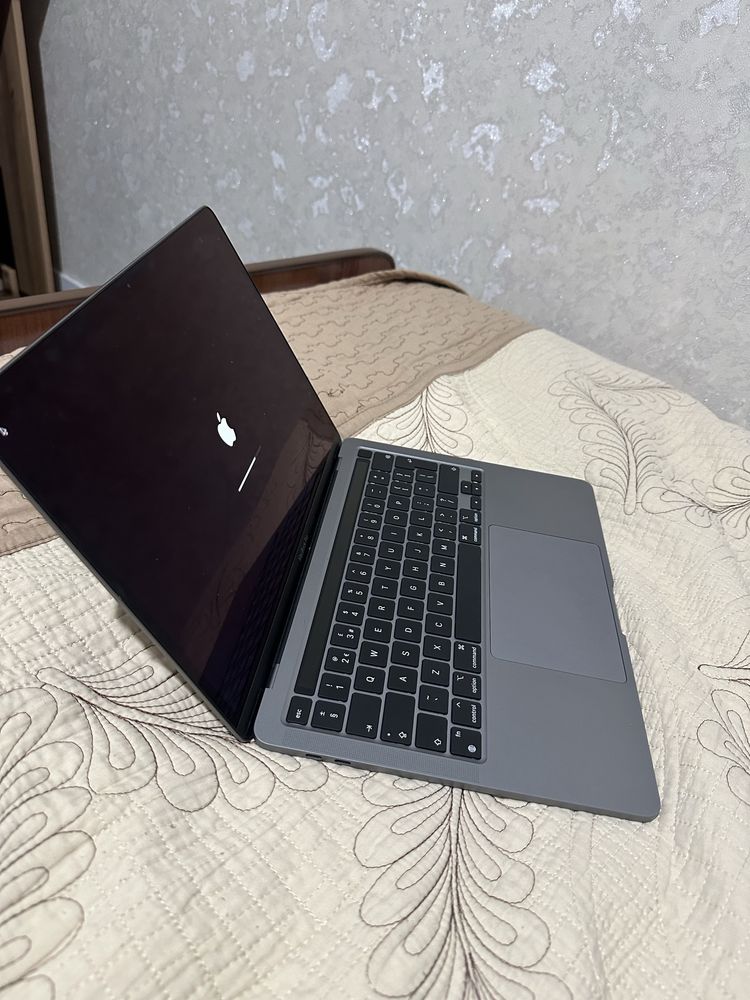 Продается MacBook Pro 13