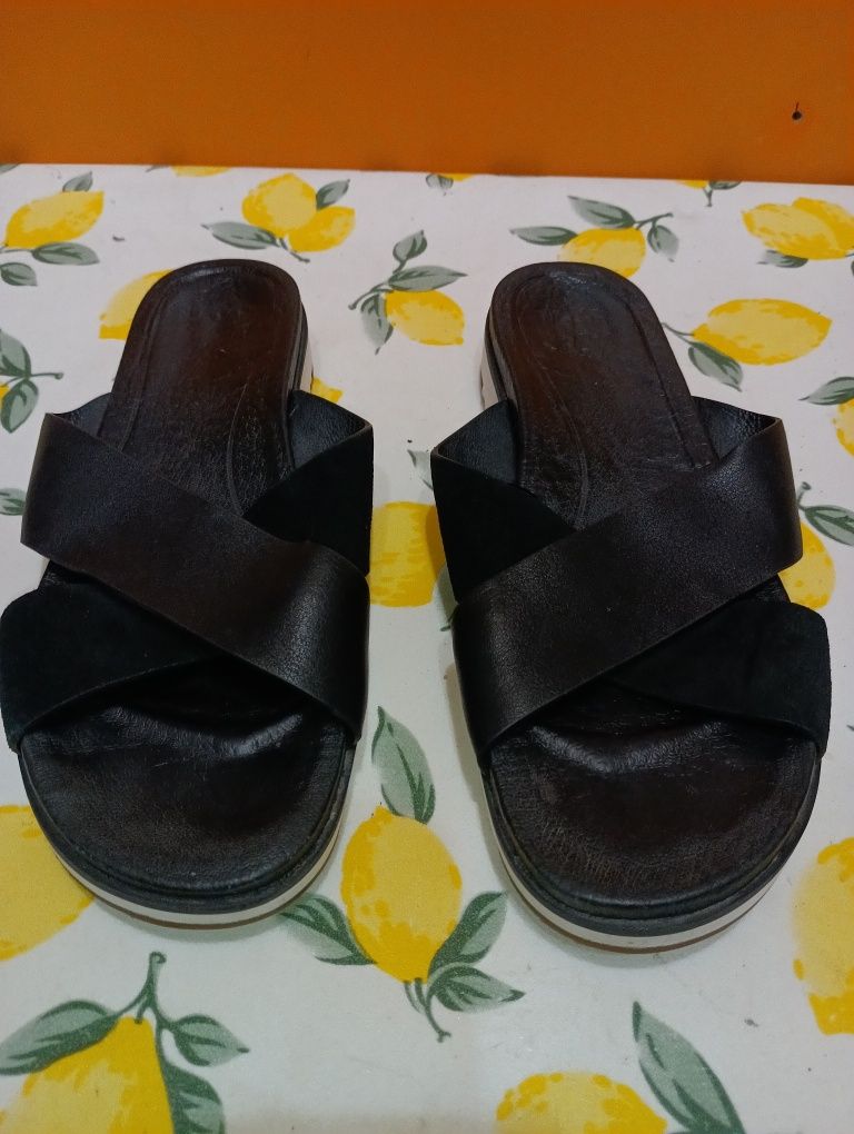 Ugg N 39 кожени чехли - 27 лв
