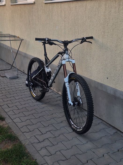 Bicicleta Full-Suspension Enduro Downhill Mondraker Dune cadru L