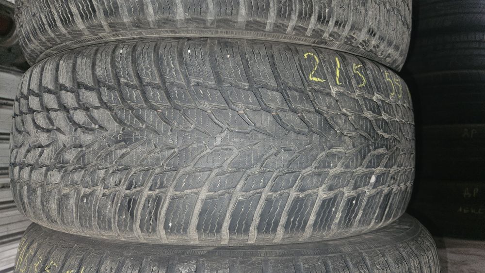 Зимни гуми 215/55R17 Nokia