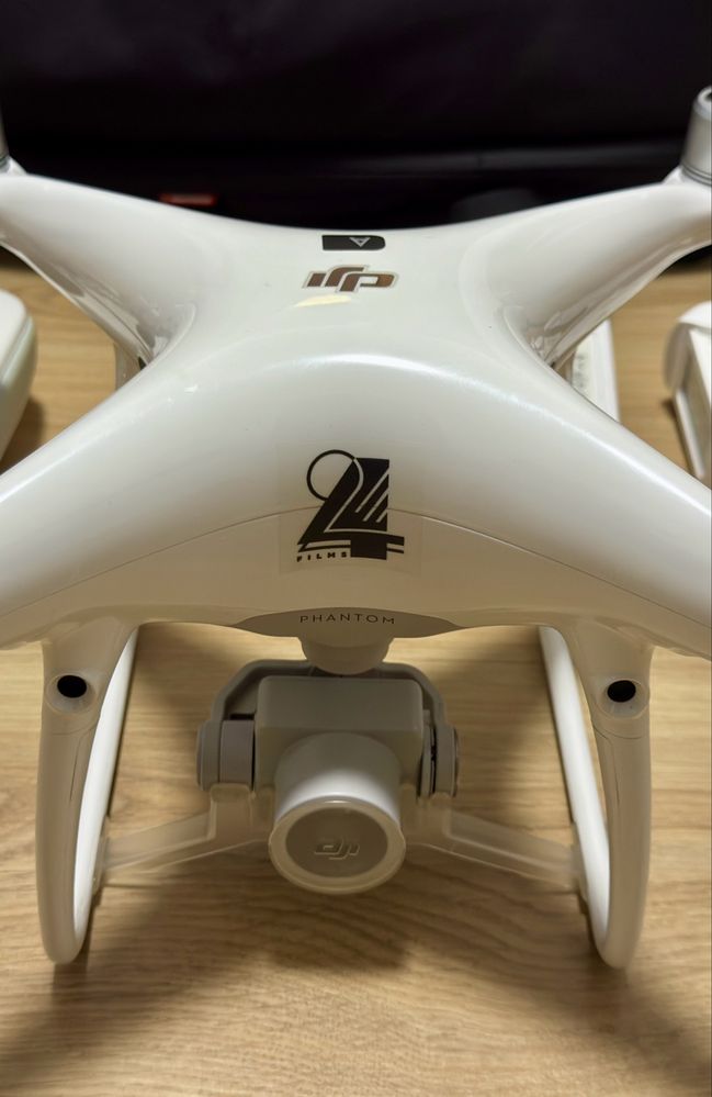 DJI Phantom 4 Pro (pro combo)