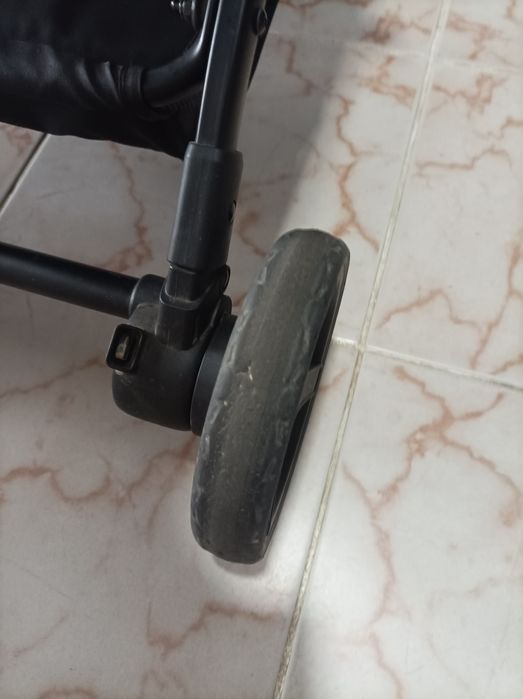 Cărucior inglesina sketch 300 ron   https://comenzi.bebetei.ro/transpo