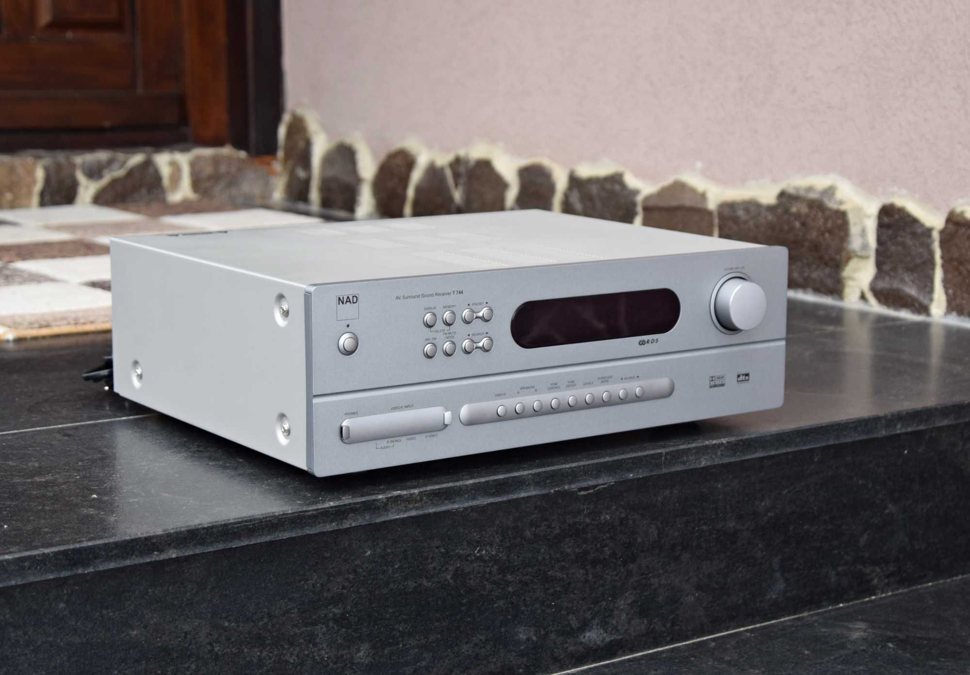 Amplificator 5.1 NAD T 744, AV Receiver