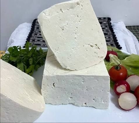 Vând brânză proaspătă de oaie de ce-a mai buna calitate