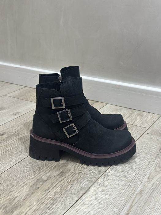 Ботинки из натуральной кожи