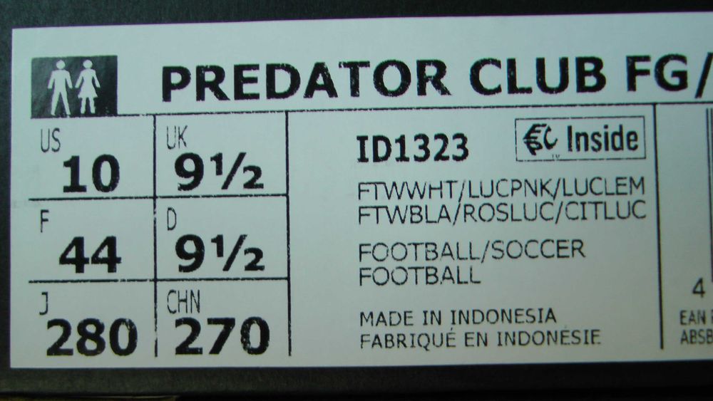 Ghete fotbal crampoane NOI Adidas Predator Club marimea 44