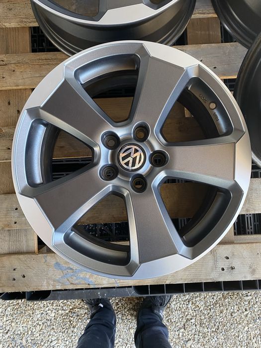 17 цола 5 х 112 мм Фолксваген Голф , Туаран , Джета , VW Golf