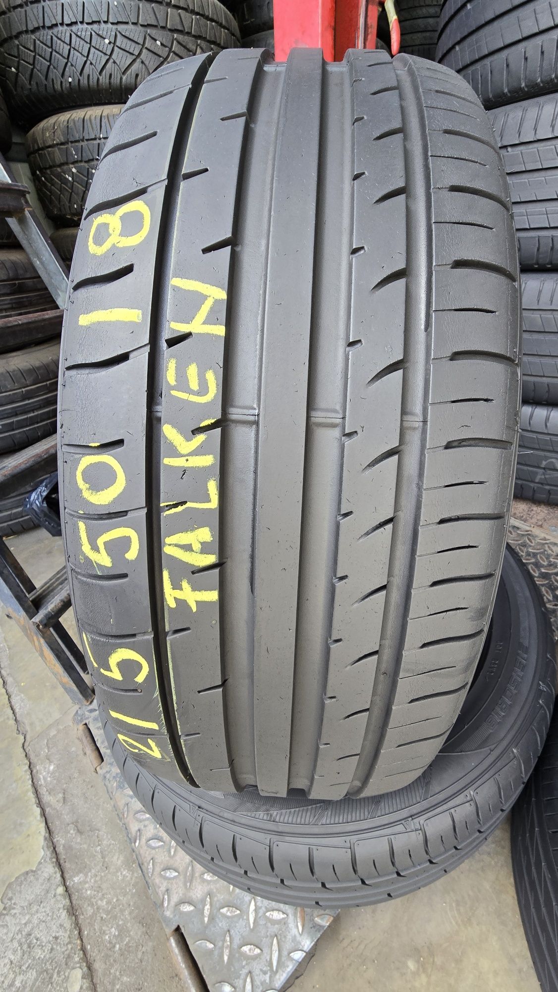 2 anvelope vară Goodyear și 2 Falken 215/50/18