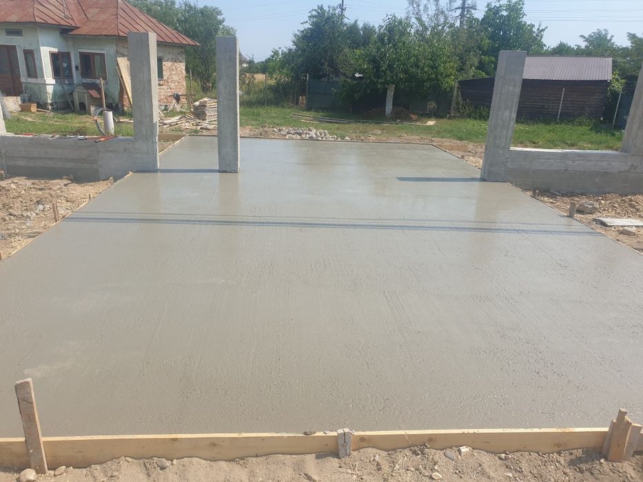Garduri / Constructii- Structura / Panouri gard/ Trotuare beton