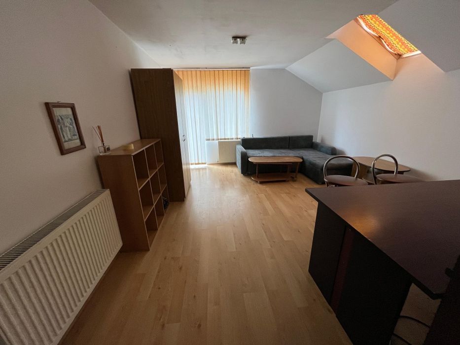 Apartament în zona Schit