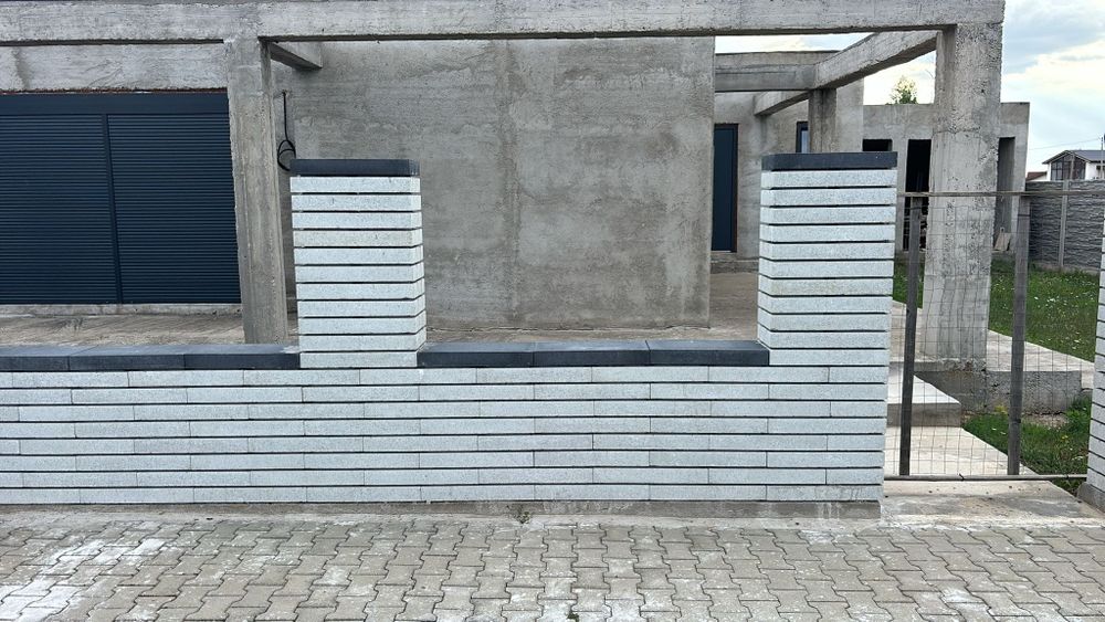 Executa garduri  și porți la comanda
