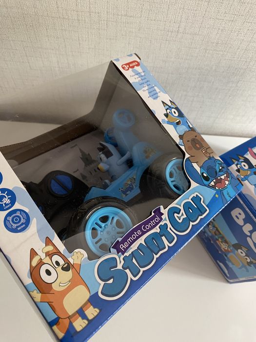 Луда кола Каскадьор с Блуи/Бинго със зареждаща се батерия