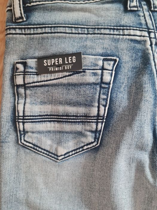 Продавам Детски дънки за 5 - 6 годишни момчета