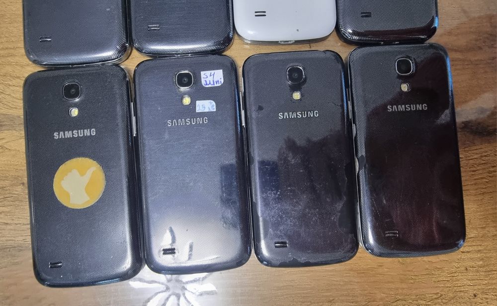 Телефон Samsung S4 mini