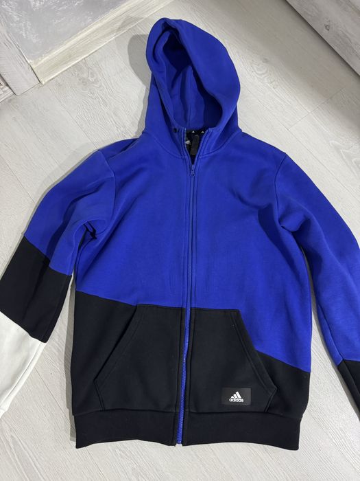 Adidas оригинал зипка