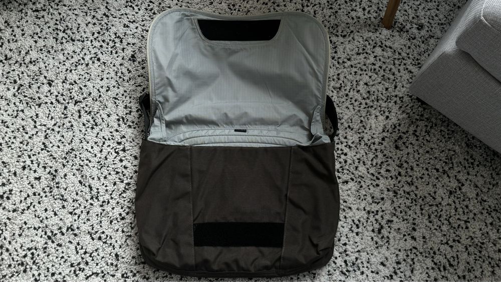 Чанта за лаптоп Crumpler размер XL