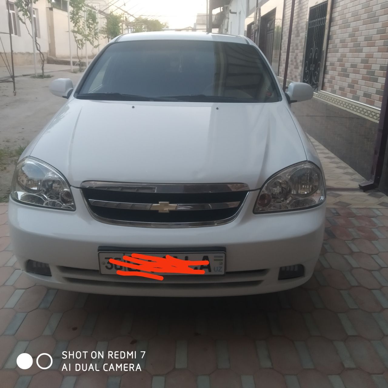 Lacetti sotiladi