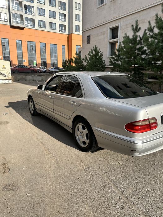 Продам Мерседес 210