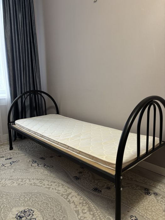 кровать односпальная