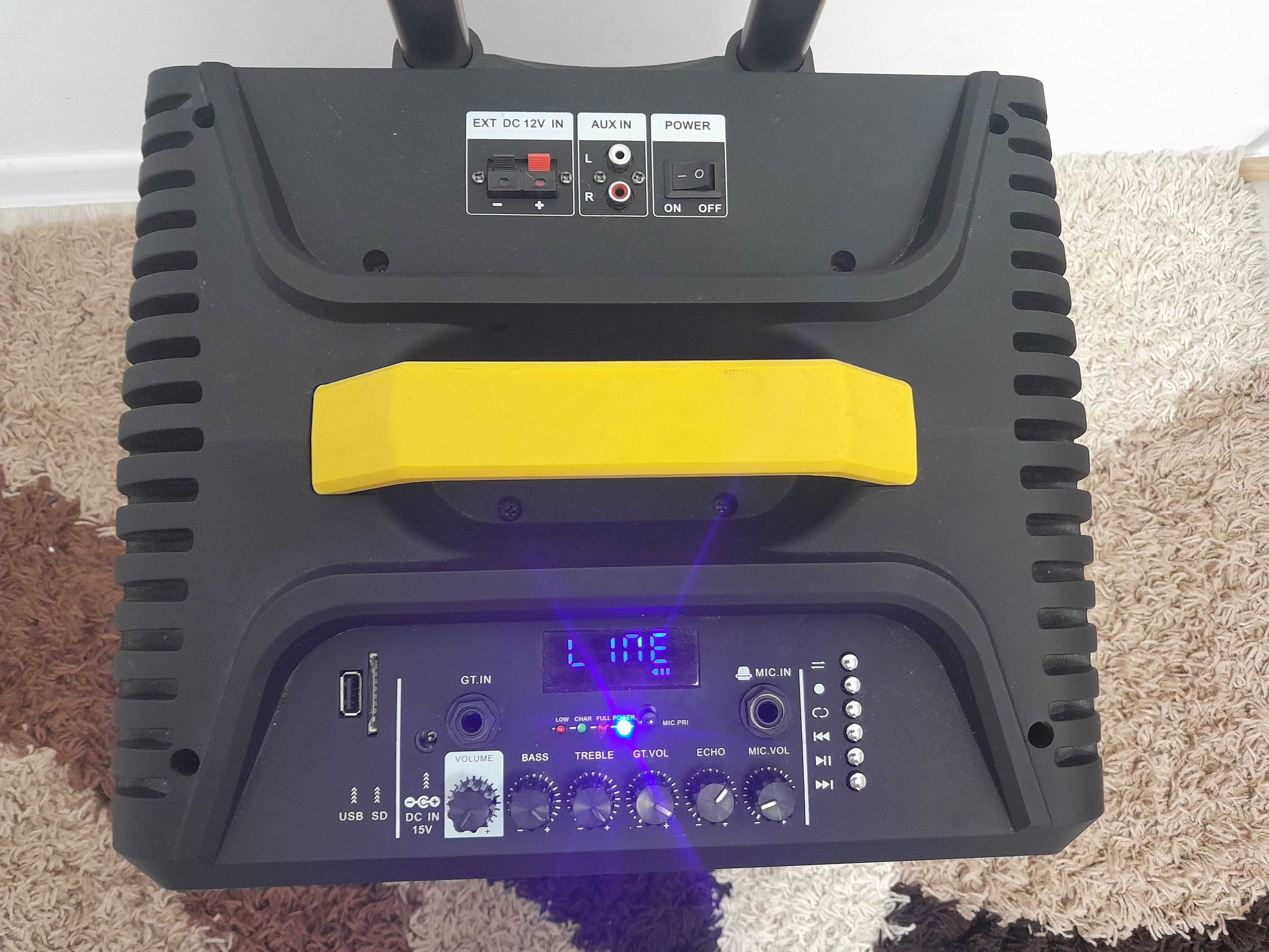 Boxa Karaoke 120W High Quality + Microfon wireless UHF