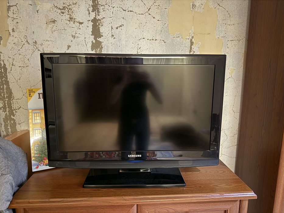 Продаю телевизор в хорошем состоянии, так как он мне больше не нужен