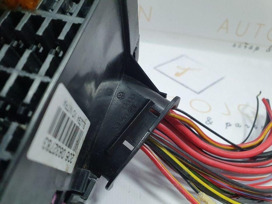 Panou sigurante VOLKSWAGEN PASSAT Variant 3C5 2005 - 20112.0 TDI BMR, CBBB 3C1941824