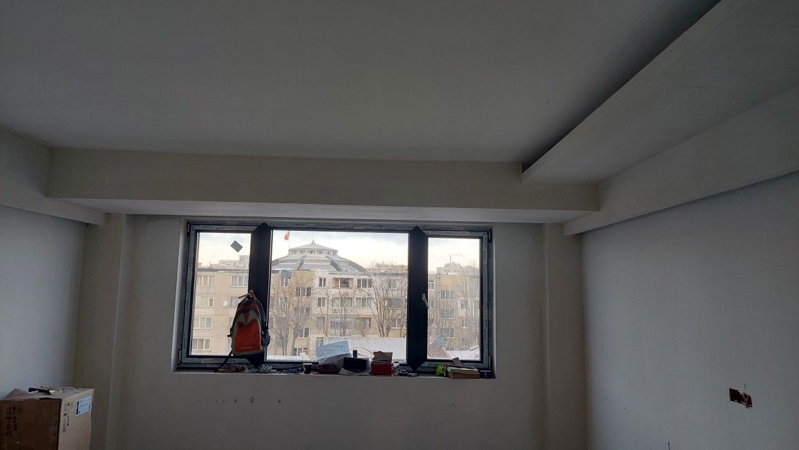 Echipa executăm amenajări interioare si exterioare