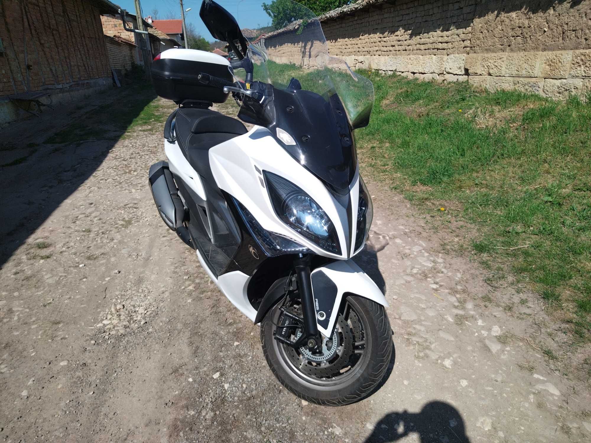 Кимко Ексайтинг 400