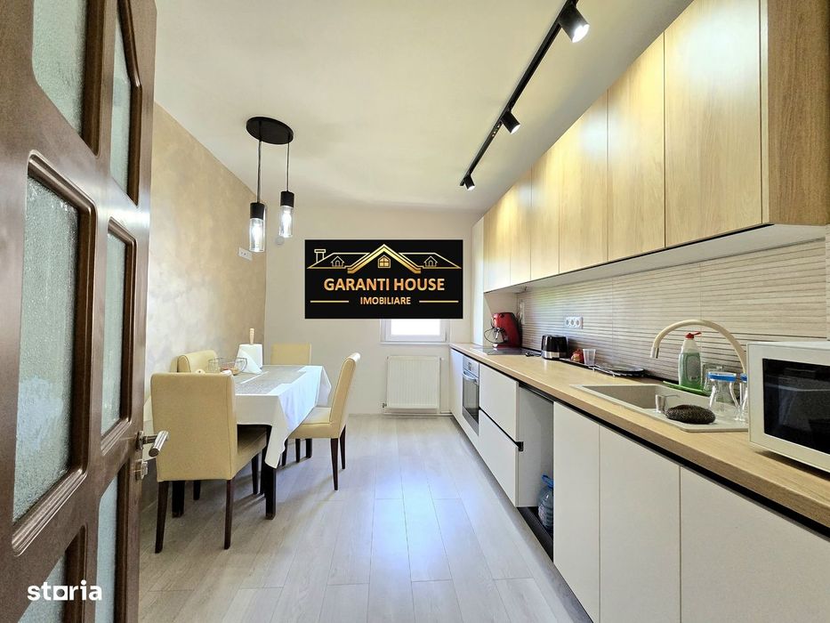 Oituz, apartament cu 4 camere + boxa, decomandat, 137 000€ negociabil