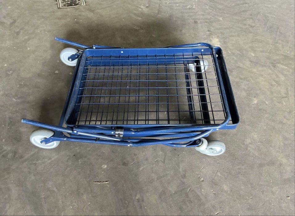 Сгъваеми метални колички 24 броя