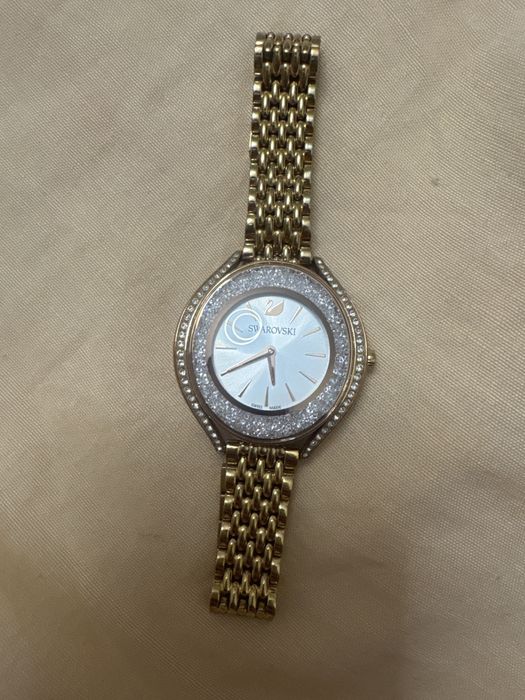 Swarowski часовник
