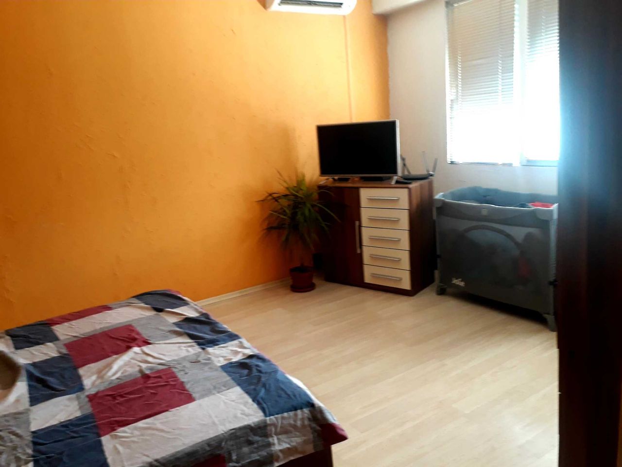 Продава се Двустаен апартамент в Плевен, Сторгозия - 66 кв.м за 1082 €/кв.м - Снимка #9