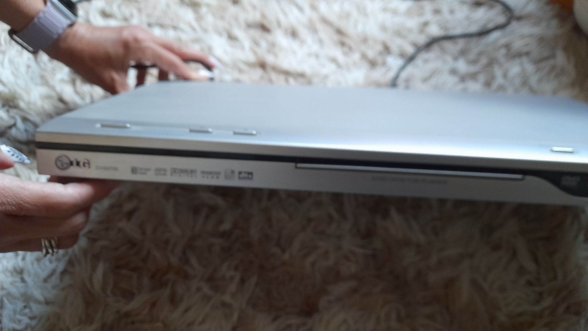 DVD плеър LG без следи от използванео