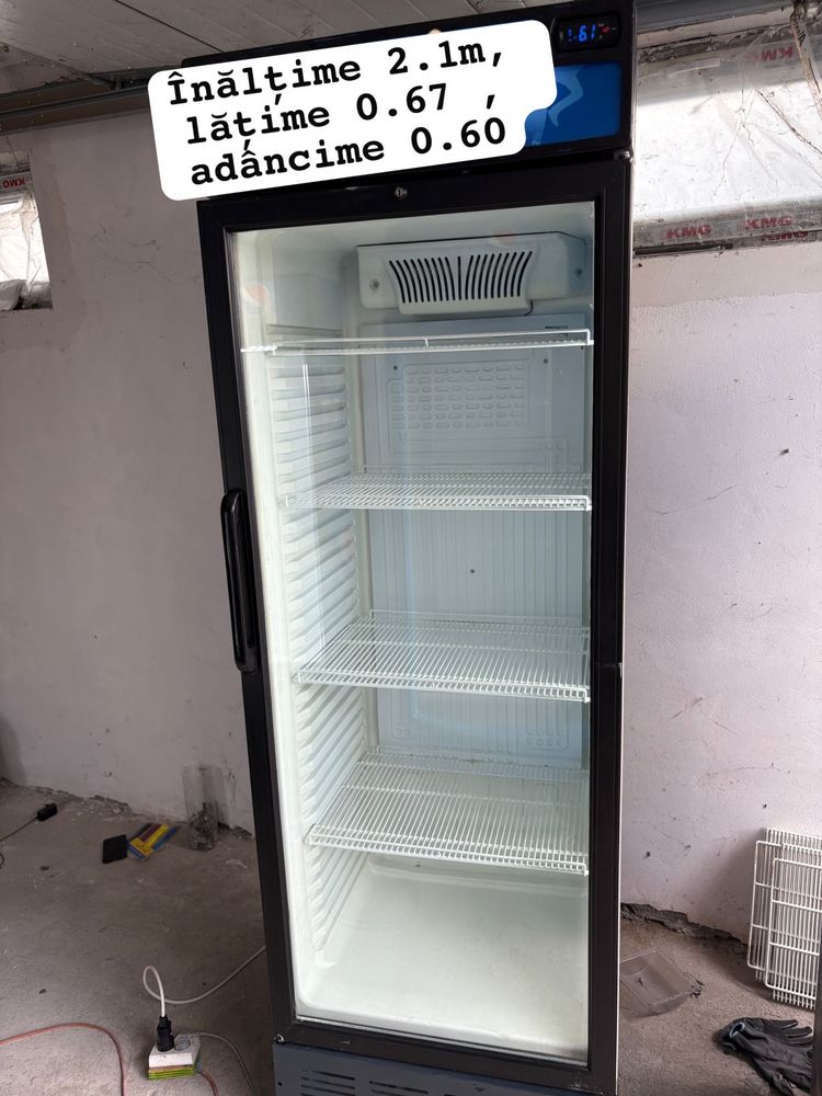 Vitrina frigorica/lada bauturi lactate mezeluri
