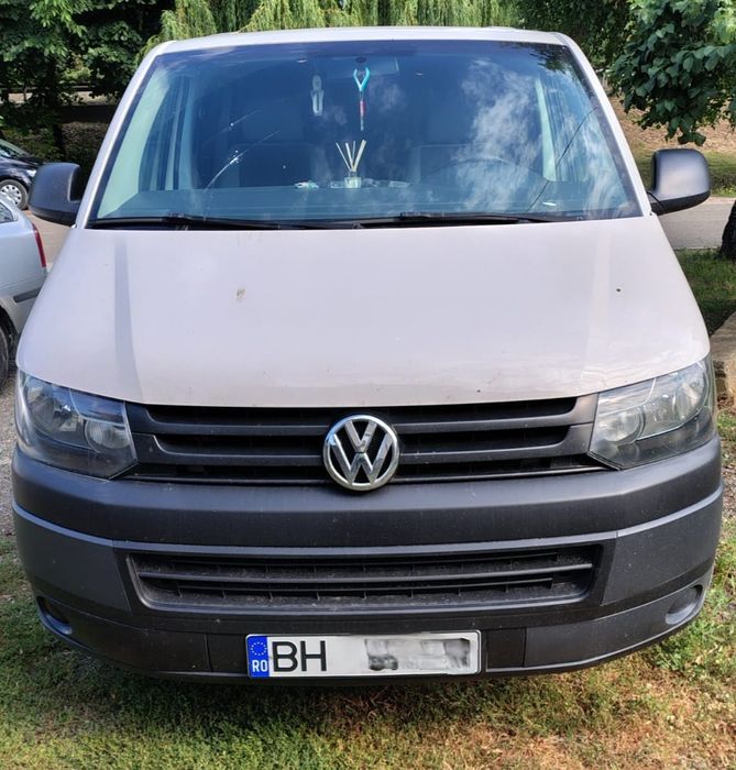 Vând Volkswagen T5