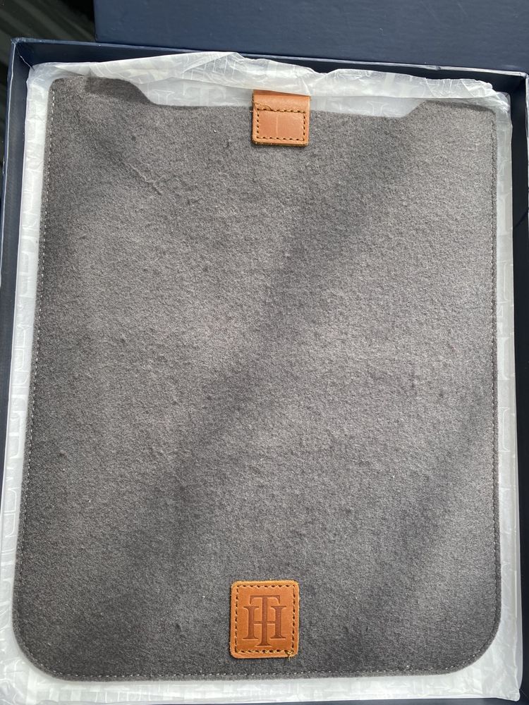 Tommy Hilfiger калъф за iPad 9.7 inch