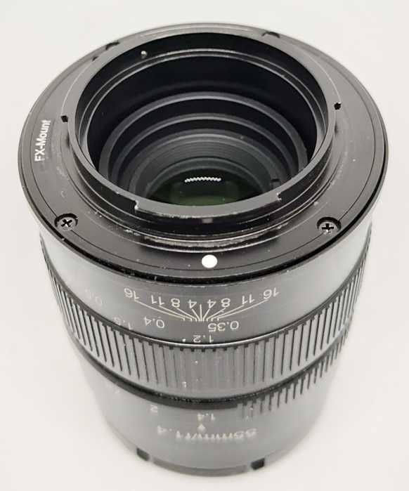 Obiectiv manual 7Artisans 55mm F1.4 pentru Fujifilm