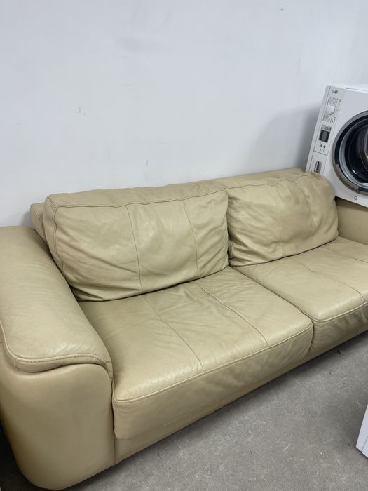 VÂND Coltar din piele