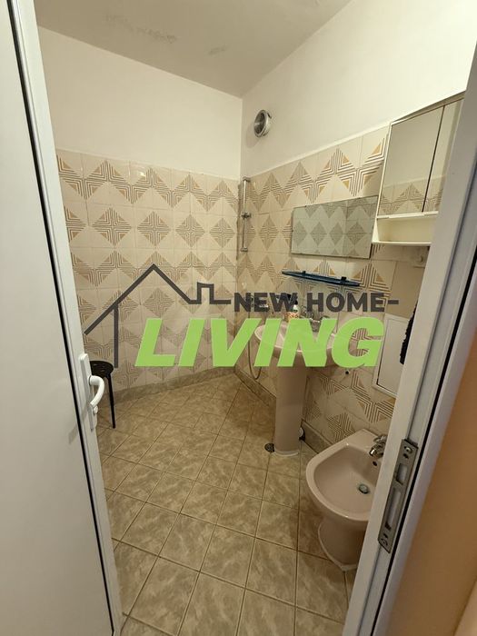 Продава се Тристаен апартамент в Пловдив, Христо Смирненски - 82 кв.м за 1659 €/кв.м - Снимка #8