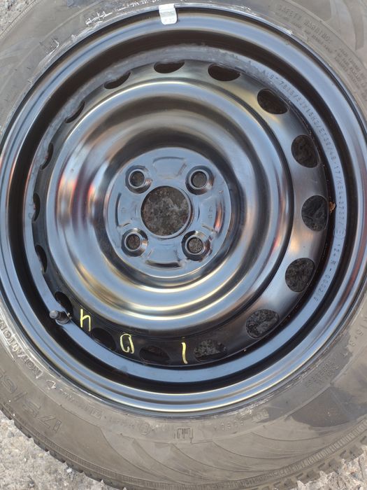 Нова джанта с гума 15-4х100 ЕТ39 5j Toyota Yaris 3